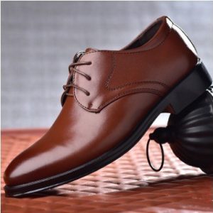 black-shoes-with-pointed-toe-for-men