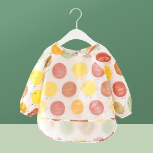 children-in-waterproof-overalls-wear-bibs-for-eating